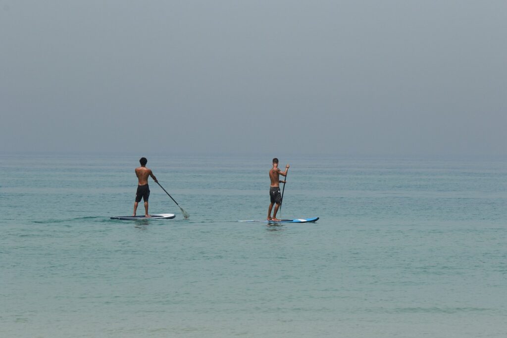 men, sea, sup-4224723.jpg